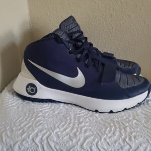 Nike Sz 16.5 KD Trey 5 III shoes